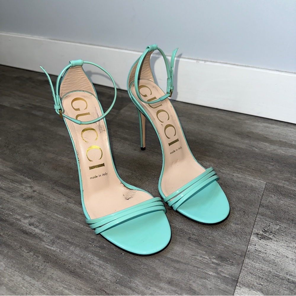 Gucci strappy sandals